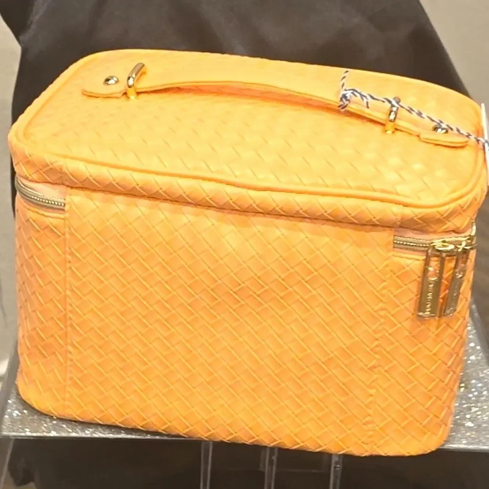 Tartan‎ & Twine Apricot Weave Deluxe Train Case